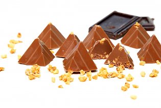 Schokolade- Krokant- Pyramiden